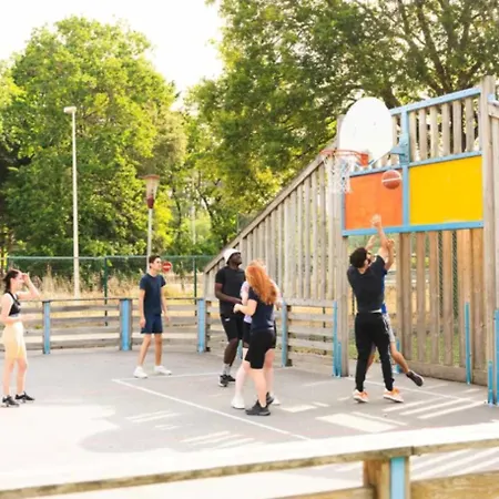 Location Mobil 40m Carre De 2 A 8 Personnes En Bords De Kemping Saint-Brévin-lʼOcéan